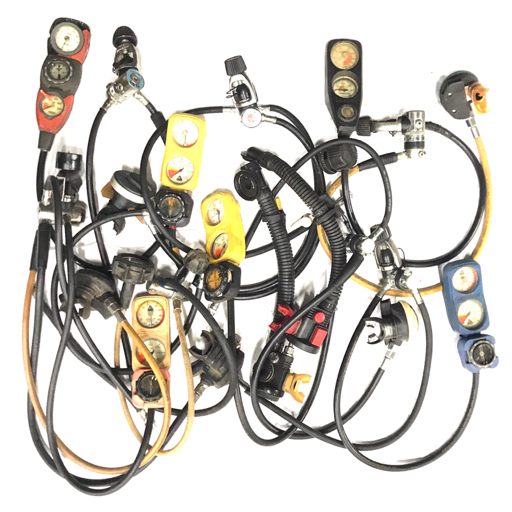 クレッシーサブ 3連ゲージ ツサ レギュレーター 含む スキューバ用品 ダイビング用品 まとめ