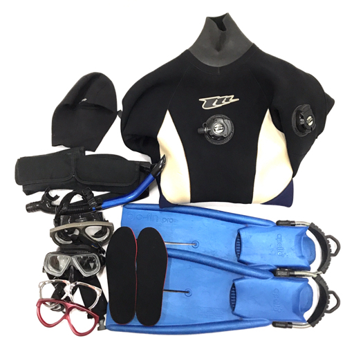 モビーズ ドライスーツ 着丈約151cm シューズサイズ：27cm 他 アポロ フィン Mサイズ 等 ダイビング用品